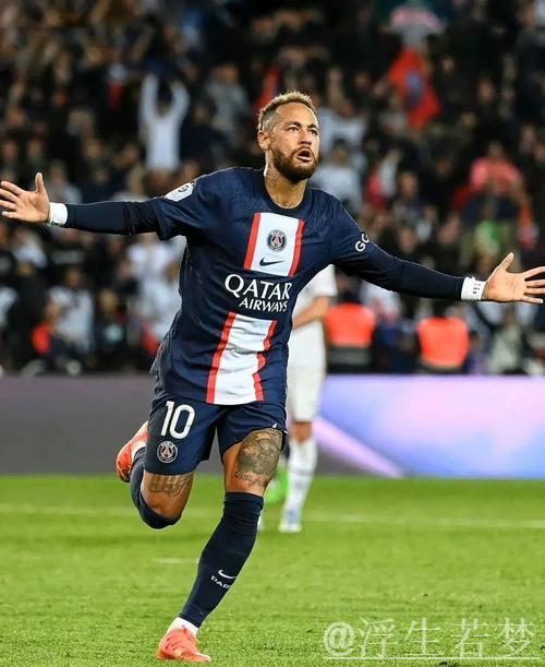 33岁内马尔陷低谷:遭欧洲冷落仅踢12场,与桑托斯续约半年 33岁内马尔陷低谷:遭欧洲冷落仅踢12场,与桑托斯续约半年